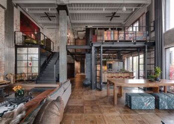 Business Loft: Elevate Your Workspace